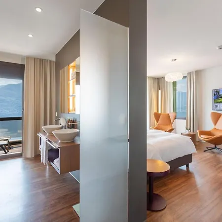 מלון Parkhotel Brenscino 3*