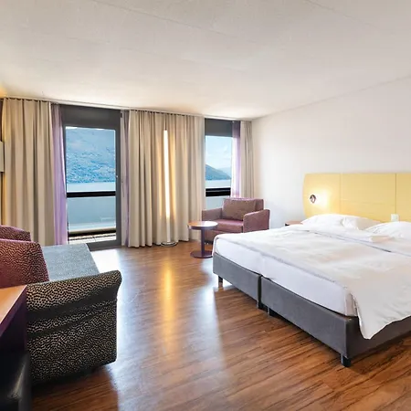 מלון Parkhotel Brenscino 3*